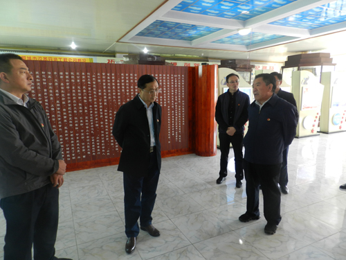 市委常委、宣傳部部長(zhǎng)名樹(shù)偉到公司調(diào)研指導(dǎo)工作