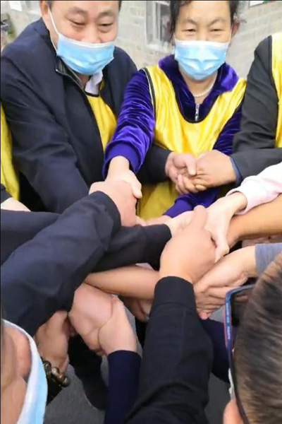 “打造和諧團隊 提升自我”  公司開展拓展培訓活動