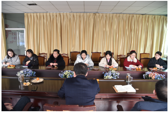 公司召開慶?！叭恕眹H婦女節(jié)座談會