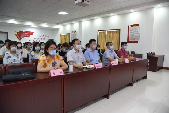 公司持續(xù)愛心助學 培育建安明日之星