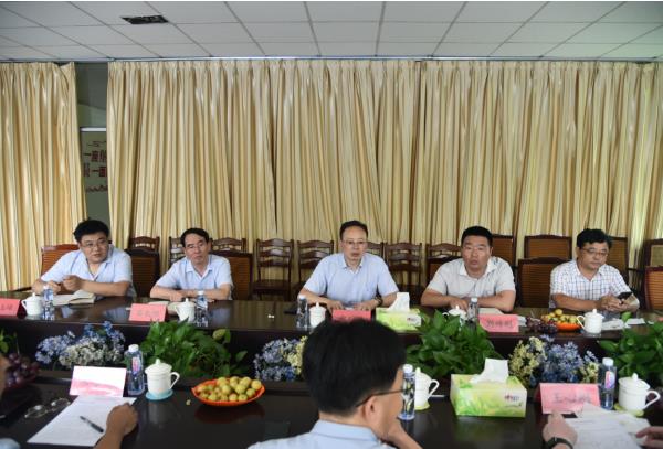 山東科技大學(xué)公共課教學(xué)部領(lǐng)導(dǎo) 蒞臨公司開展“訪企拓崗”促就業(yè)調(diào)研活動