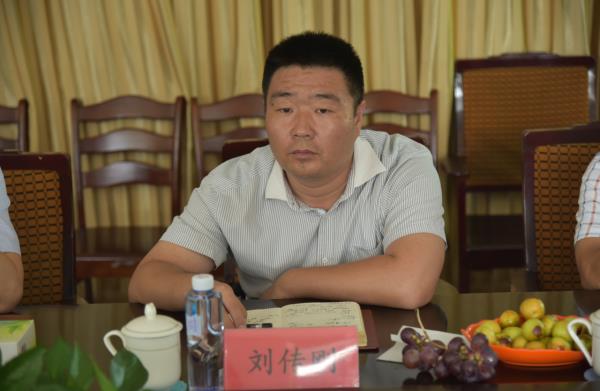 山東科技大學(xué)公共課教學(xué)部領(lǐng)導(dǎo) 蒞臨公司開展“訪企拓崗”促就業(yè)調(diào)研活動