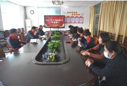 公司召開(kāi)慶祝 “三八” 國(guó)際婦女節(jié)座談會(huì)